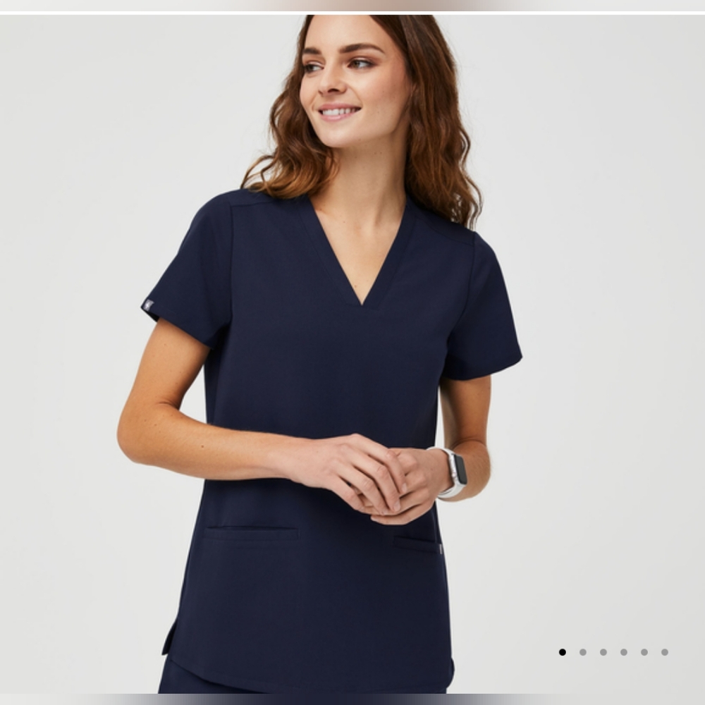 Scrub top